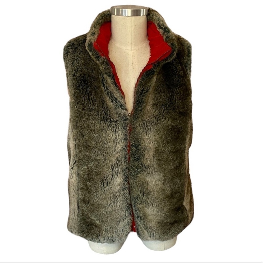 Susquehanna Trail Outfitters Reversible Fur Red Vest Zip Up Medium Large